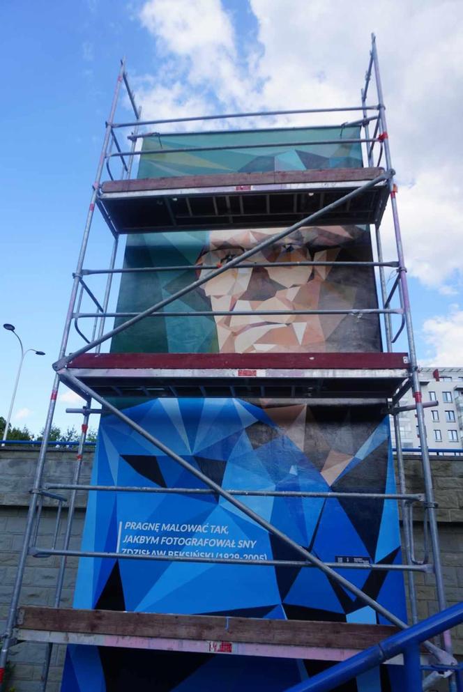 Mural Beksińskiego