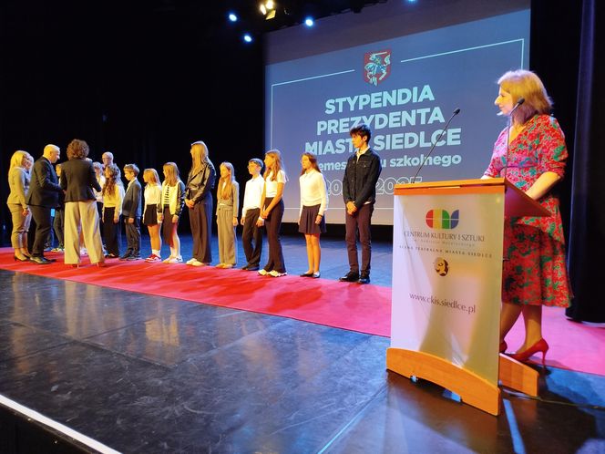 Blisko 700 najzdolniejszych siedleckich uczniów z nagrodami za dokonania w nauce!
