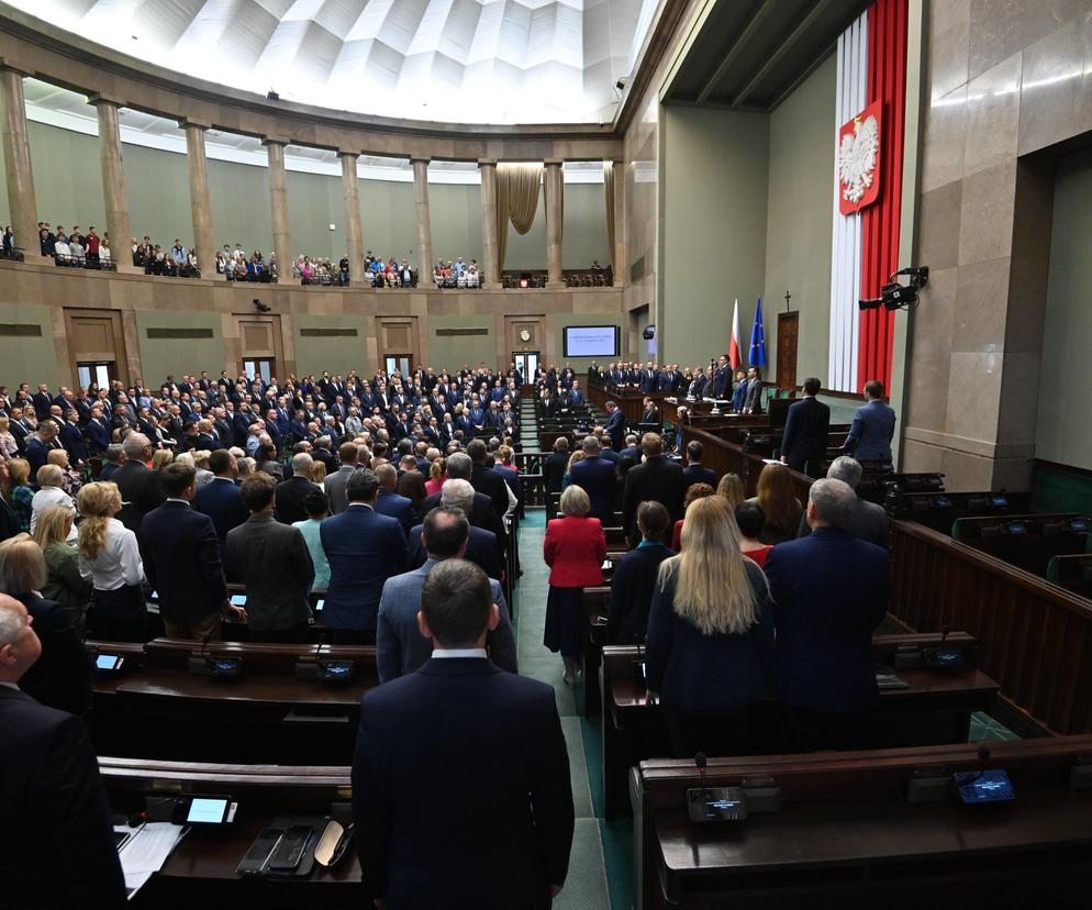 Sejm uczcił minutą ciszy pamięć Damian Sobola