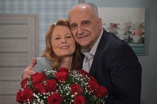 Pierwsza miłość odc. 4070. Teresa Żukowska (Ewa Skibińska), Marek Żukowski (Maciej Tomaszewski)