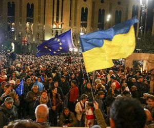 Wielkie protesty w Gruzji. Tłum wygwizdał Orbana 