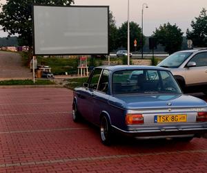 Pierwsze kino samochodowe nad zalewem w Brodach. Był popcorn i duża frekwencja