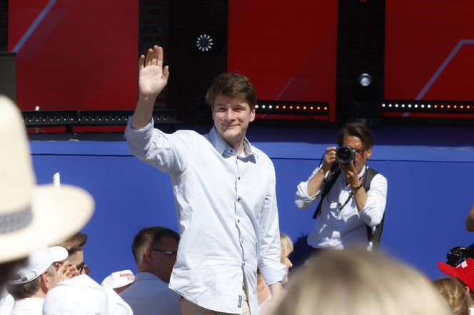 Podsumowali kampanię Nawrockiego. Kaczyński zachwycony rodziną prezydenta elekta