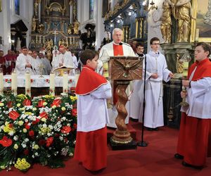 Nowy biskup diecezji łowickiej. W uroczystości wzięło udział wielu gości