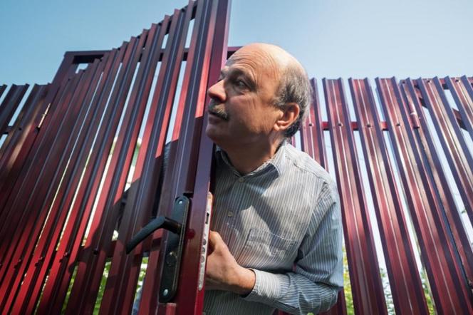 Nowe prawo! Sąsiad może wkroczyć na naszą działkę