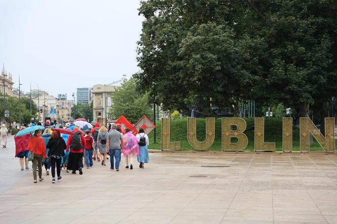 Lubelska Piesza Pielgrzymka na Jasną Górę 2024. Pątnikom deszcz niestraszny!