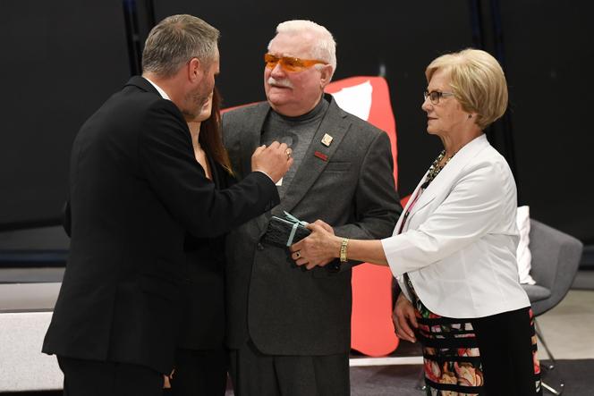 Lech Wałęsa. Pocięli mnie i zrobili co chcieli 