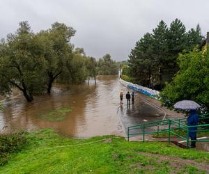 Jelenia Góra pod wodą. Powódź uderzyła w kolejnym mieście