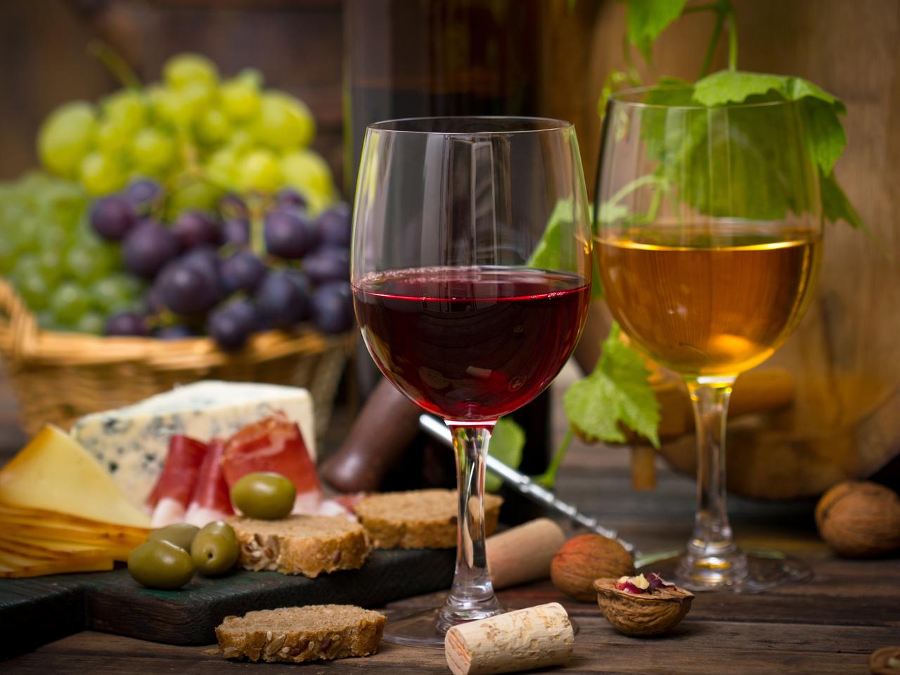 Zasady podawania wina: jak serwować wino?