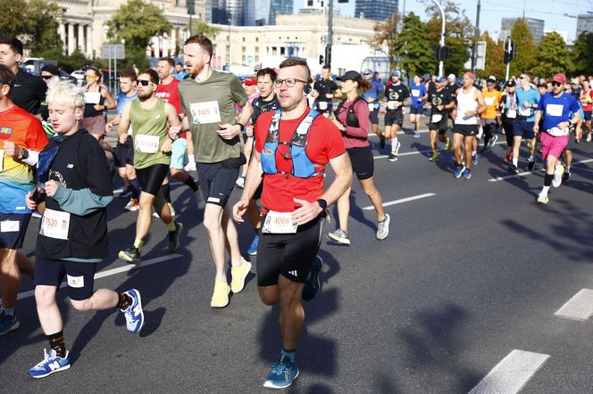 Uczestnicy 46. edycji Nationale-Nederlanden Maratonu Warszawskiego