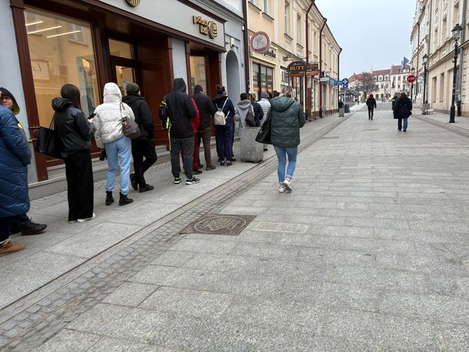 Rzeszowianie tłumnie ruszyli po pączki w Tłusty Czwartek 