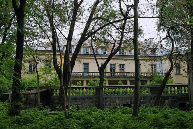 Mieszkańcy od lat czekają na otwarcie parku Jalu Kurka. Już tysiące osób podpisało się pod petycją