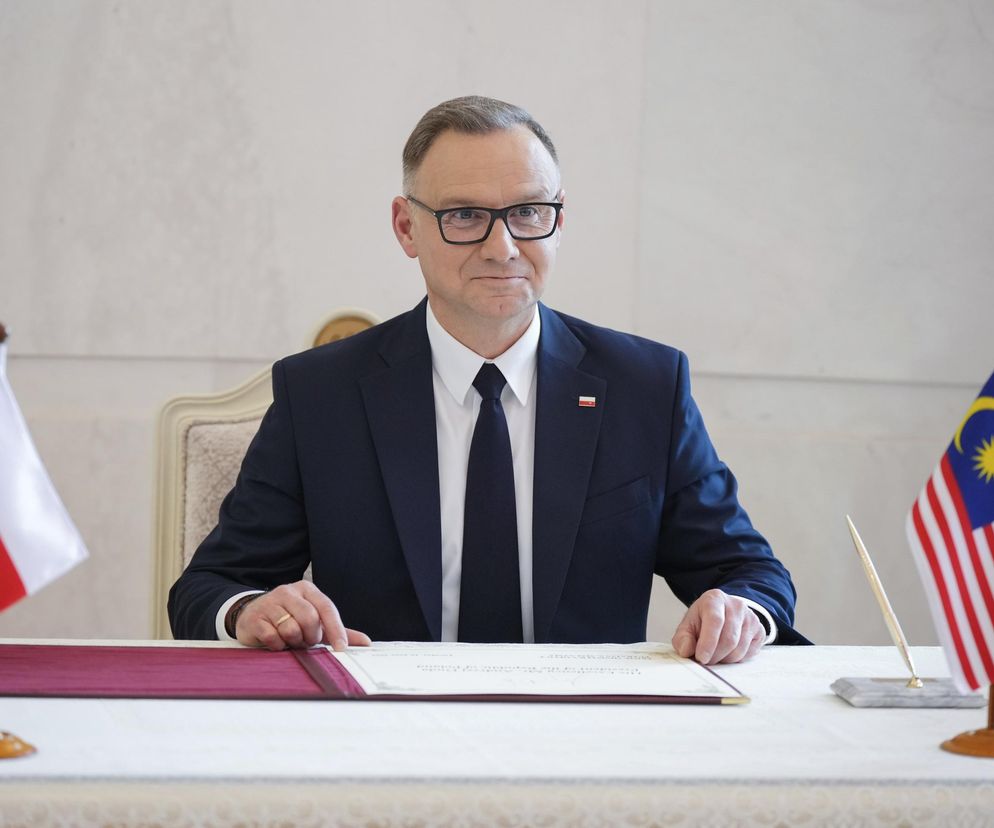 Andrzej Duda będzie kosił trawę