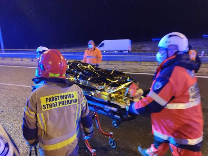 Autostrada A4. Dramatyczna relacja ratowników medycznych z miejsca wypadku autokaru