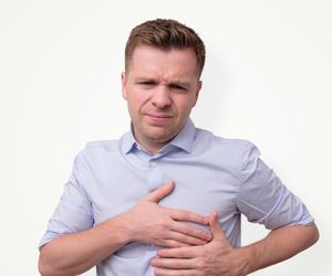 Rak piersi u mężczyzn to cichy zabójca. Jeden objaw panowie ignorują szczególnie często 