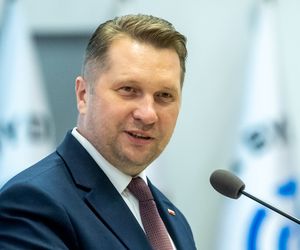 Przemysław Czarnek: „Jestem szczęśliwy, kiedy widzę psa uwiązanego na łańcuchu”. Lawina krytyki w sieci