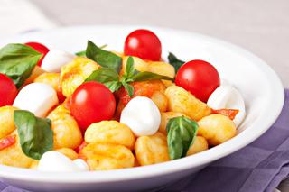 Gnocchi santa lucia: przepis na obiad z kuchni włoskiej