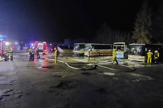 Groźny pożar w bazie PKS w Wolsztynie. Dwa autobusy doszczętnie spłonęły!
