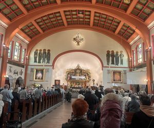 Abp Śmigiel: Po wojnie władza wiedziała, że bez Kościoła sobie nie poradzi