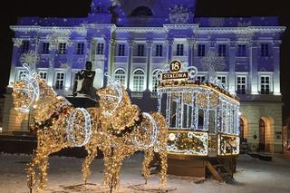 W środku lata Warszawa planuje iluminacje na zimę. Może pojawić się nowość