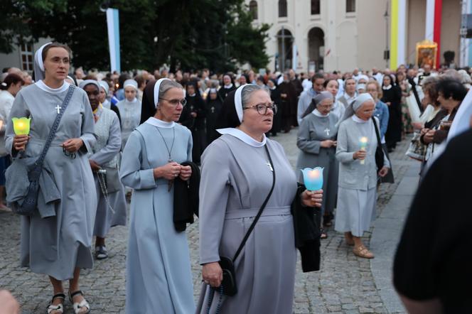 75 lat temu obraz Matki Boskiej w Lublinie zapłakał. Wierni uczcili rocznicę „Cudu lubelskiego” procesją różańcową