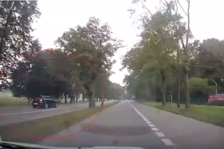 Jechał ponad 90 km/h po deptaku na krakowskich Błoniach. Nagranie jest już w rękach policji [WIDEO]
