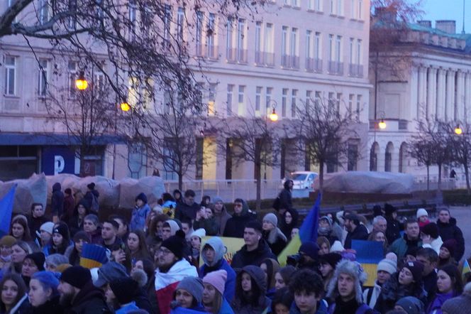 Manifestacja w trzecią rocznicę wybuchu wojny w Ukrainie