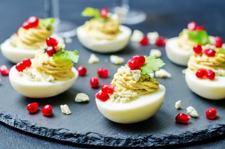 Jajka wielkanocne - poznaj 3 oryginalne przepisy na potrawy świąteczne z jajek