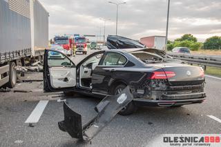 Groźny wypadek na trasie S8. Volkswagen zderzył się z ciężarówką