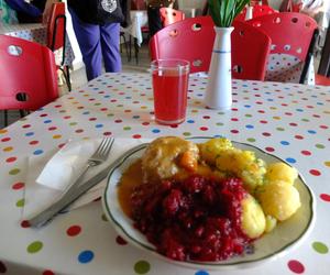 Kultowe bary mleczne w Lublinie. Bar Pośpiech nadal działa i serwuje pyszne dania. Buraczki zasmażane to prawdziwa bomba!