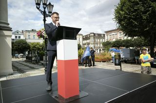 Manifestacja pod hasłem Sto nielegalnej imigracji w Lesznie