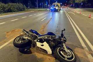 Dramat na Bemowie. Busem wjechał w motocyklistę i uciekł