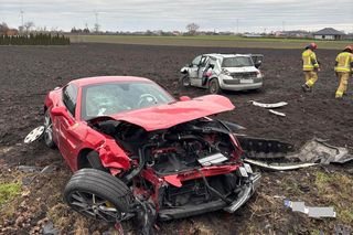 Piękne Ferrari rozbite. Wszystkiemu winien 19-latek