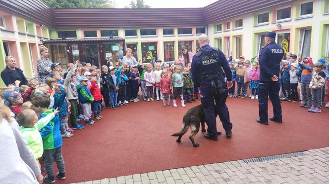 Policjanci w przedszkolu