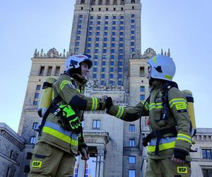 Ochotnicy z Osin zdobywają szczyty! Mistrzostwa Polski Strażaków w Biegu po Schodach. 