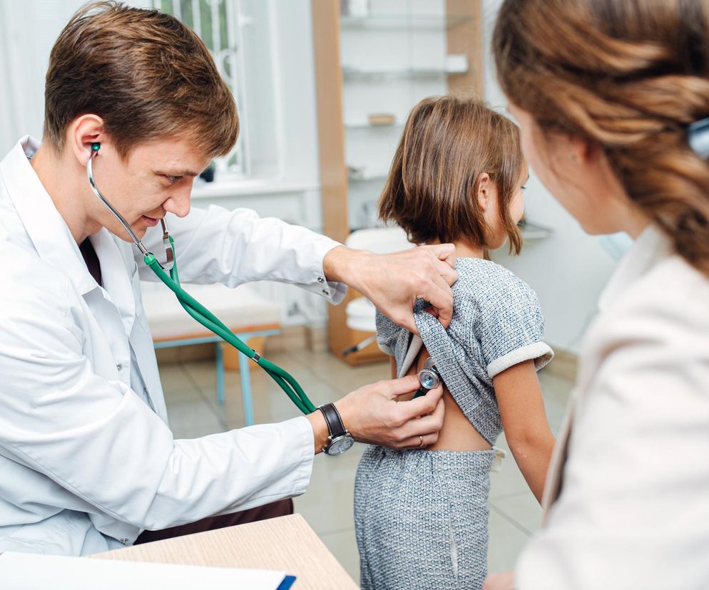 Pediatra widzi wyraźną zmianę w infekcjach u dzieci teraz i przed rokiem. Dzieci chorują ciężej czy lżej?