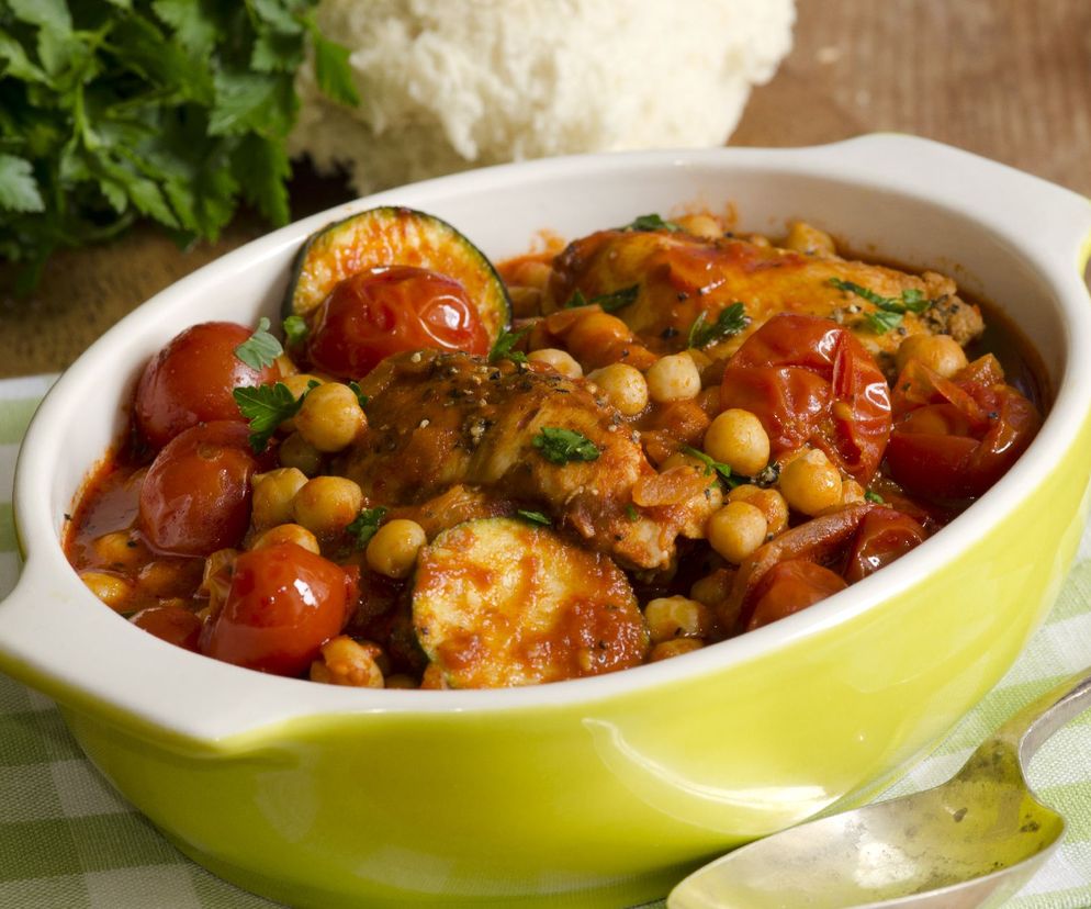 Kurczak po marokańsku z kaszą kuskus - tak prosty i pyszny, że się w nim zakochasz