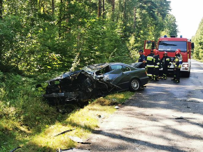 Wypadek między Adamowem a Starachowicami. Kierowca BMW miał 3 promile