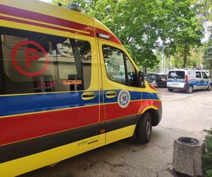 Atak na ratowników medycznych i strażników miejskich