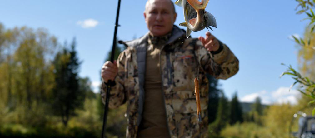 Putin łowił ryby