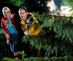  25 lat M jak miłość odcinek specjalny. Misiek (Aleksander Bożyk), Hania (Wiktoria Basik)