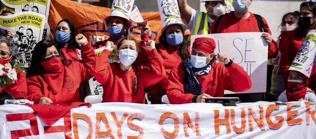 $300 tygodniowo dla nielegalnych