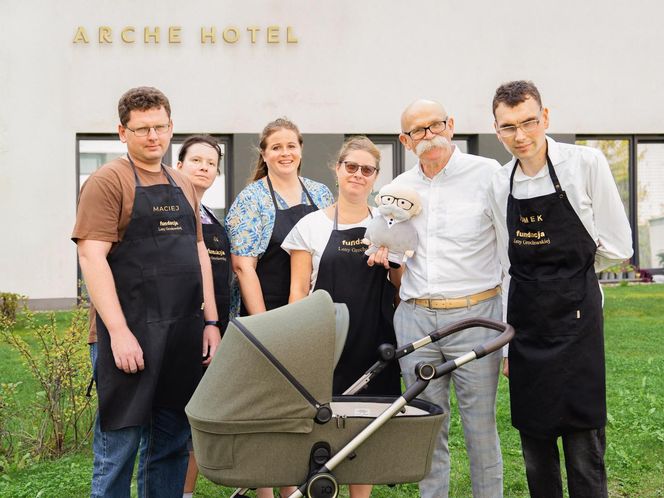 Władysław Grochowski, Grupy Arche, promuje program Arche Pokolenia