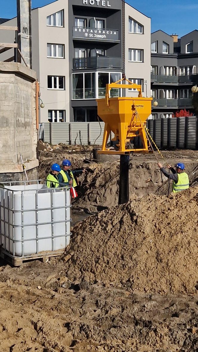Ruszyła budowa nowej pływalni Akwawit w Lesznie. Kiedy gotowa i co w niej będzie?