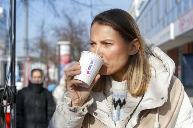 Joanna Moro rozebrała się na środku ulicy na mrozie!