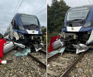 Wjechała prosto pod pociąg! Samochód całkiem zmiażdżony