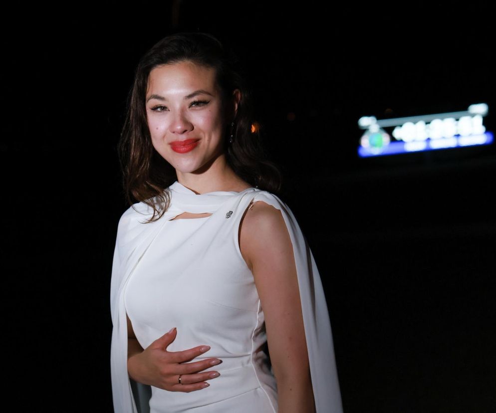 Aleksandra Uznańska-Wiśniewska miała na sobie białą suknię. 