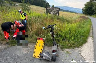 53-latek na hulajnodze uderzył w przepust. Ciężko ranny trafił do szpitala 