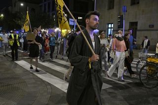 Przeszli przez Warszawę w piżamach i kapciach. Krzyczeli Chcemy spać!