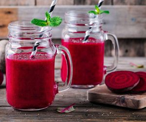 Wystarczy jedna szklanka zamiast zastrzyku. Hitowy przepis na eliksir młodości z TikToka 